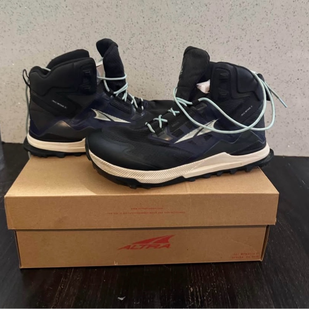 Altra Men's Black and White Athletic Shoes